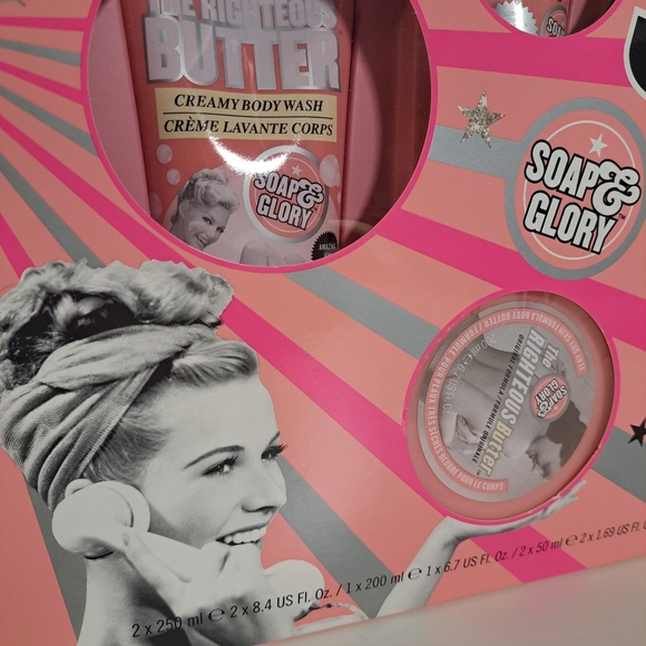 Soap And Glory Hello Super Spa Gift Set NIB Body Wash Butter Lip Gloss - Picture 2 of 6